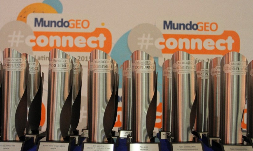 Conheça os finalistas do Prêmio MundoGEO#Connect 2016