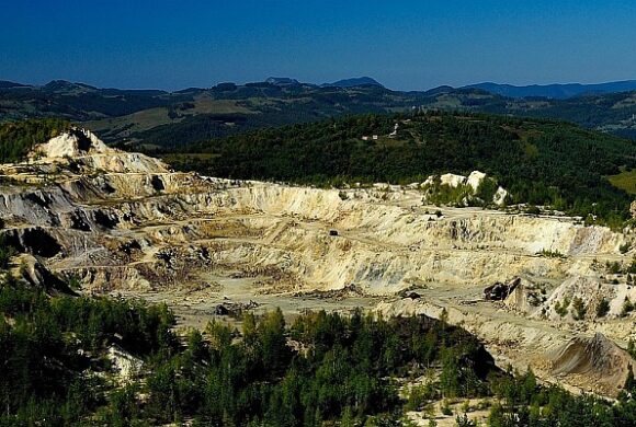 Imagens de satélite permitem monitorar mais de 300 mil hectares de mineração no Brasil Imagens de satélite permitem monitorar mais de 300 mil hectares de mineração no Brasil