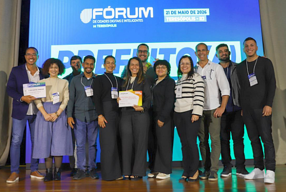 GeoSaquá recebe Prêmio Cidades Inteligentes e reforça a transformação digital GeoSaquá recebe Prêmio Cidades Inteligentes e reforça a transformação digital